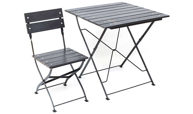 Выбираем столы и стулья для летнего кафе